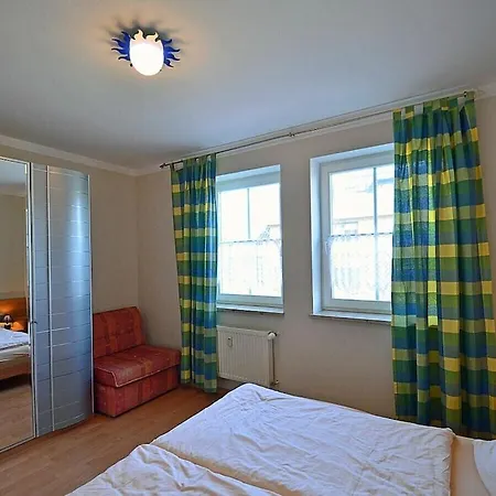 In With Swimming Pool Casa vacanze